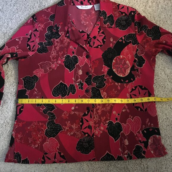 TanJay Crepe Queen of Hearts & Spades Button Down Shirt - Picture 11 of 14